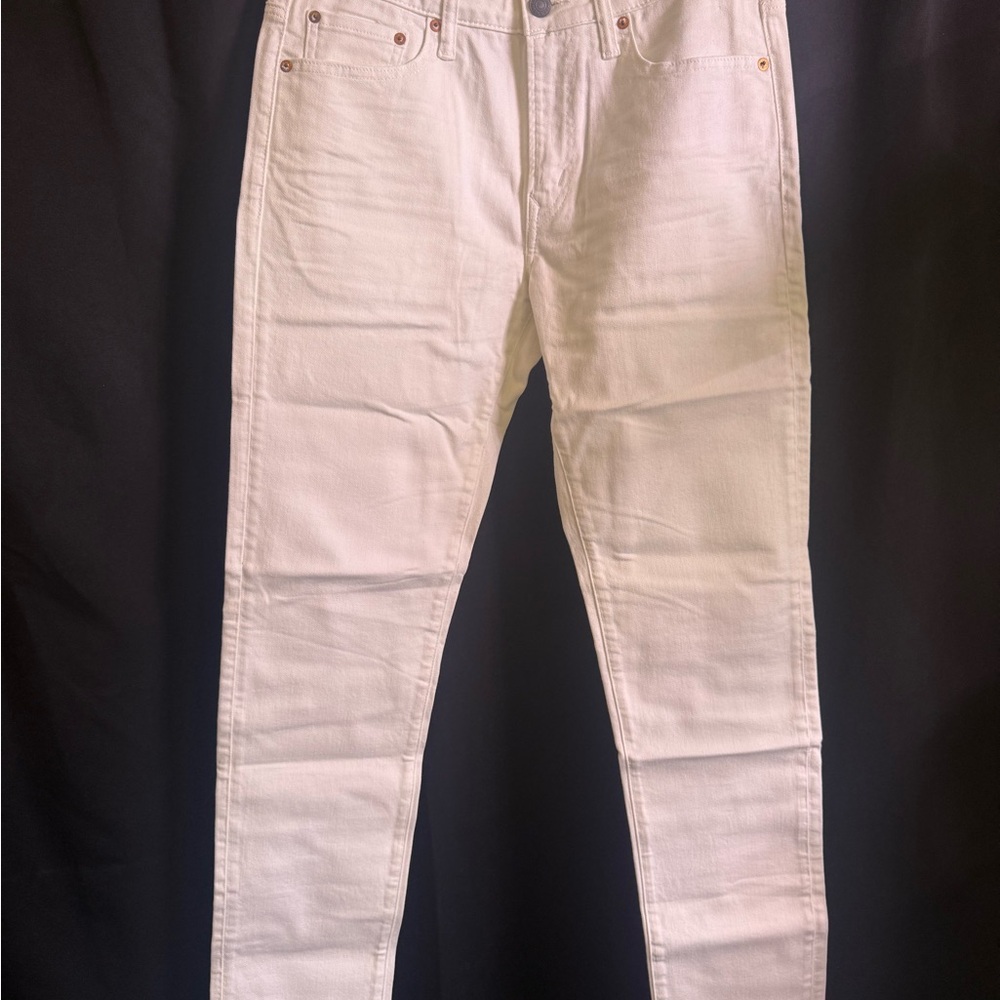 American Eagle Outfitters Classic White Jeans